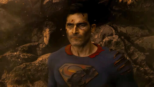 Superman and Lois S4 Promo Screenshot Damage to suit and wounds